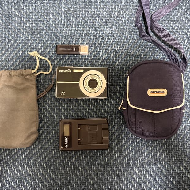 올림푸스 fe 3010 