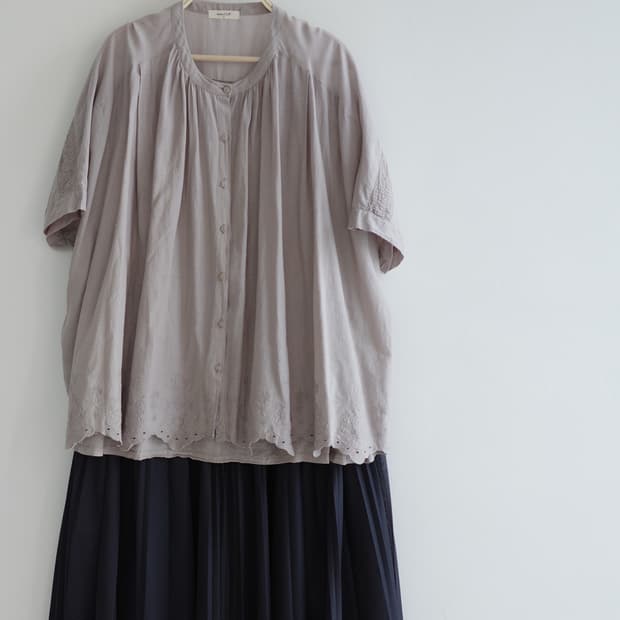 studio CLIP 
• 아사코튼 셔츠 블라우스