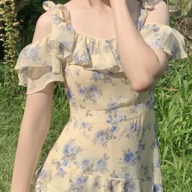 밀크코코아 자체제작 오프숄더 플라워 미니 원피스 S