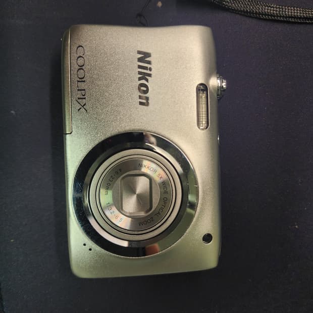 니콘 쿨픽스 a100 실버