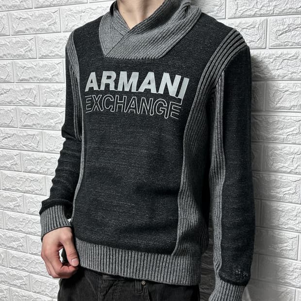 아르마니 익스체인지 숄 카라 니트 