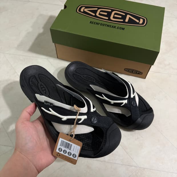 [새상품]킨x남이서팔 와이메아 디어 혼 엠보스 슬라이드