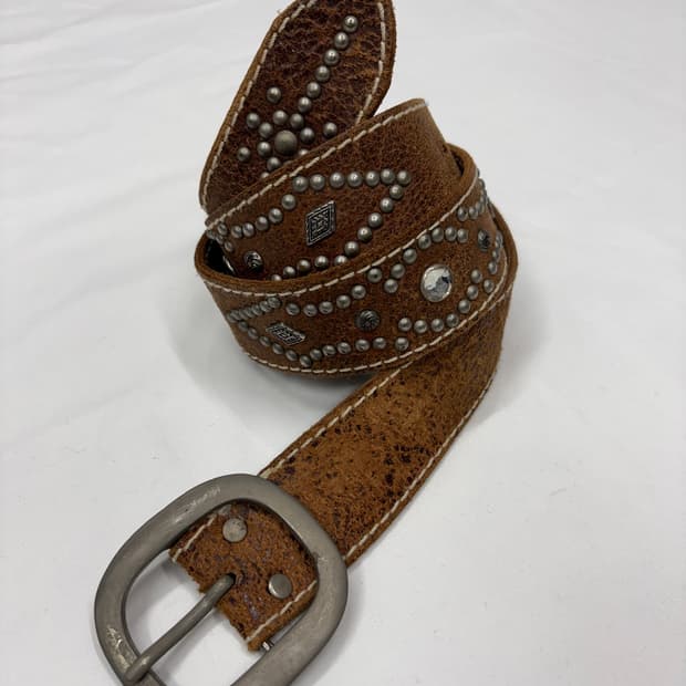 빈티지 스터드 웨스턴 브라운 벨트
