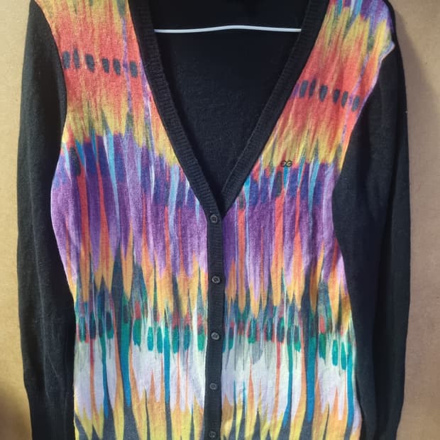 에스까다 여성 캐시미어 가디건 