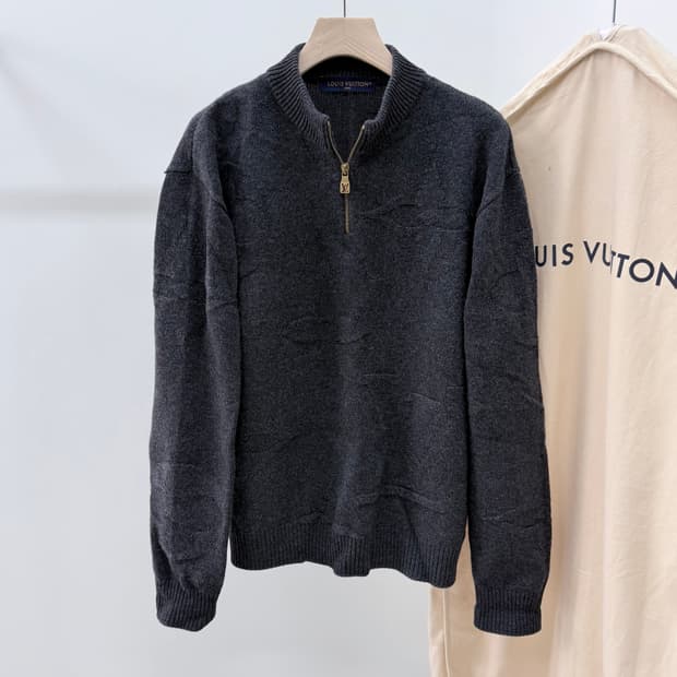 [S+급/XL] 24FW 루이비통 모노그램 울 하프넥 반집업 니트