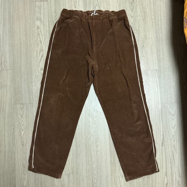 스투시 코듀로이 트랙 팬츠 브라운