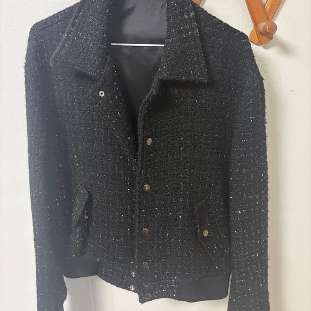 온애쉬 트위드자켓 판매합니다