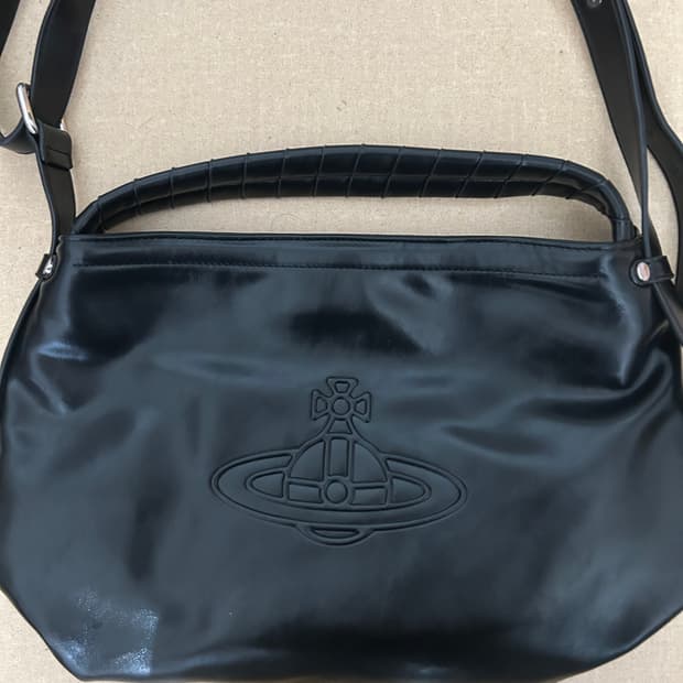 비비안웨스트우드 숄더백 블랙