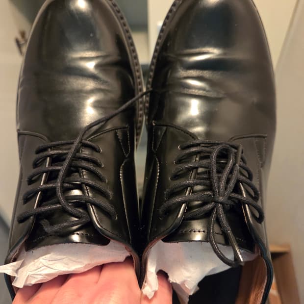 로맨틱무브 더비슈즈 팝니다.