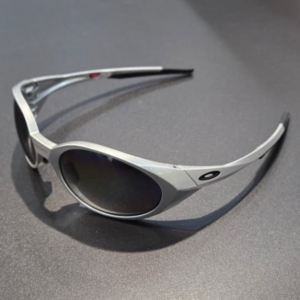 오클리 아이자켓 실버