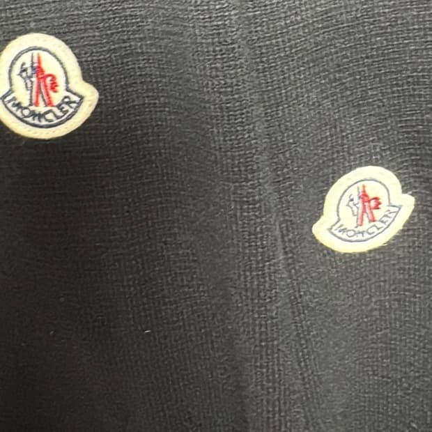 몽클레어 새제품 싸게 사고싶은 분들 연락주세여