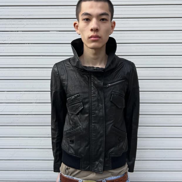 띠어리 풀집업 레더자켓