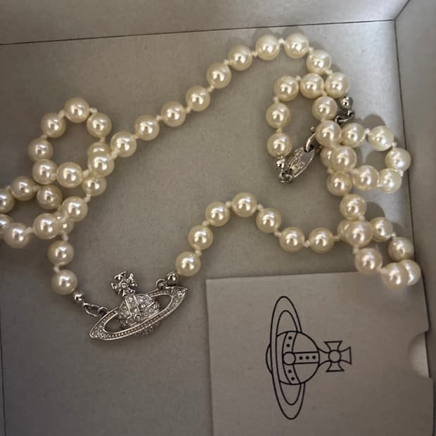 비비안웨스트우드 진주 목걸이