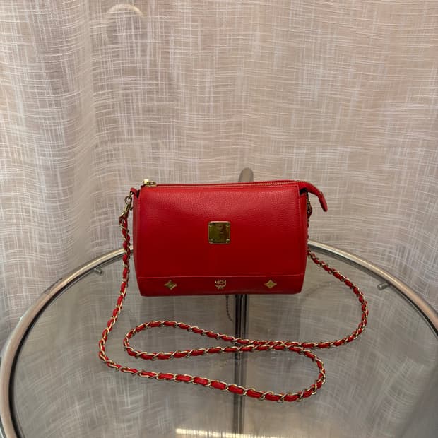 정품 MCM 금장 체인 크로스백   