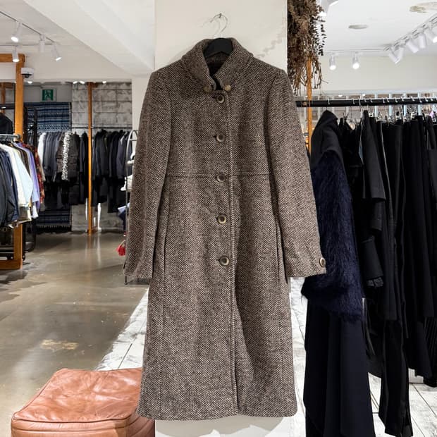 막스마라 위켄드 브라운 트위드 골드버튼 코트