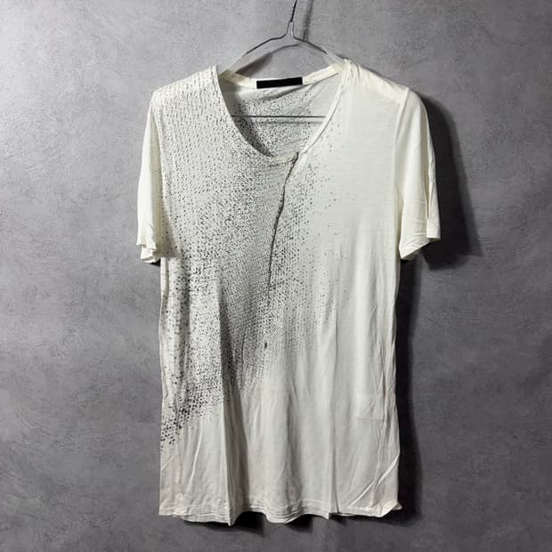 Julius Paint Spray U-neck T-shirt