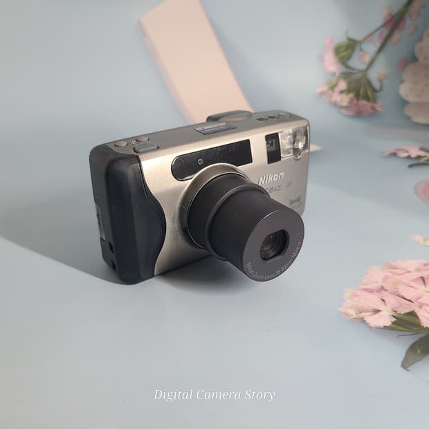 니콘 zoom 400AF 필름 카메라 (빈티지 카멜)