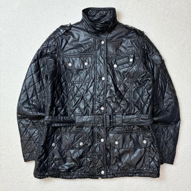 바버 BARBOUR 인터내셔널 클래식 퀼트 벨티드 자켓 PN5753