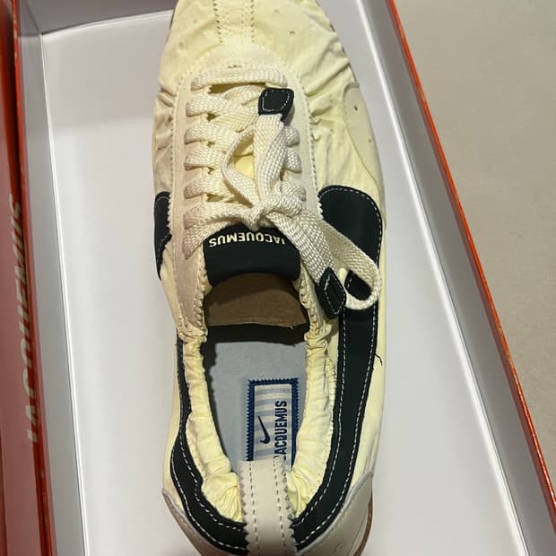 나이키 자크뮈스 문슈 295