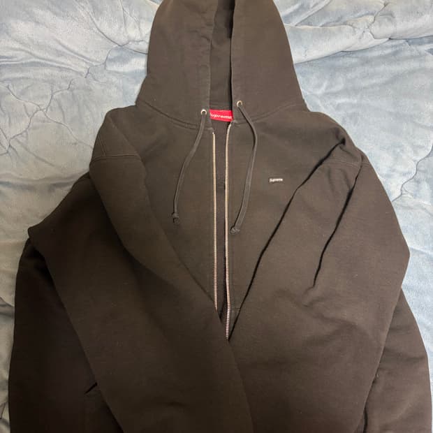 슈프림 스몰로고 후드집업 L 한글택