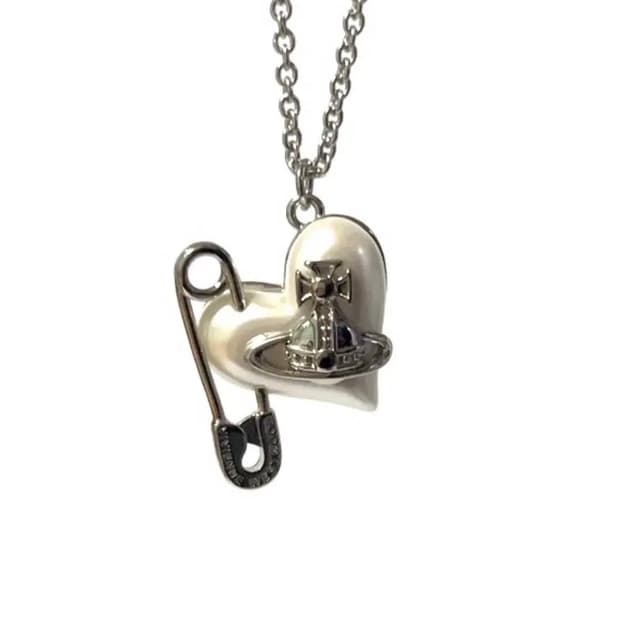 비비안웨스트우드 오리에타 하트 목걸이