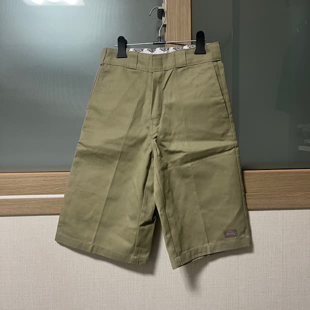 디키즈 13인치 워크 반바지 카키 28