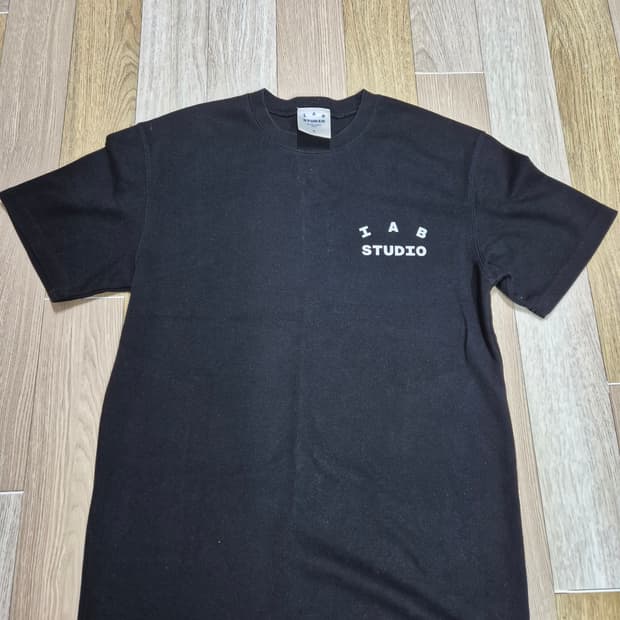 아이앱 스튜디오 10주년 티셔츠 m