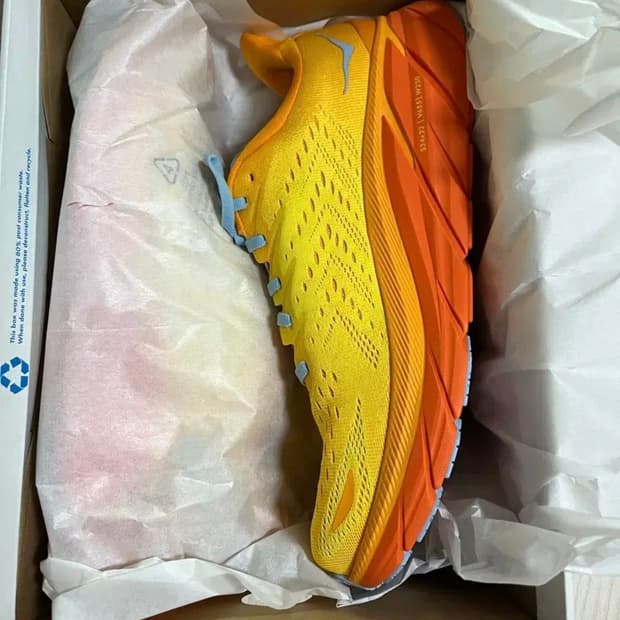 Thibo 착용 호카 클리프톤 12(300)