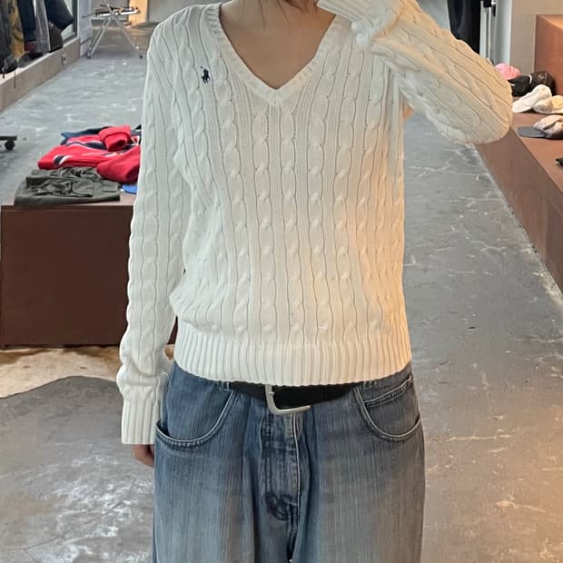 폴로 랄프로렌 브이넥 화이트 니트 H2358