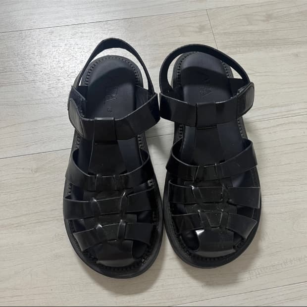 자라 피셔맨 샌들 