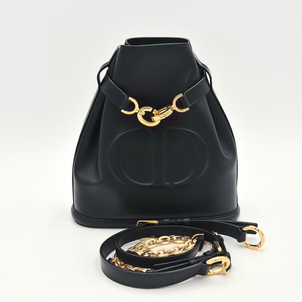 디올 쎄 디올 미듐 버킷백 블랙