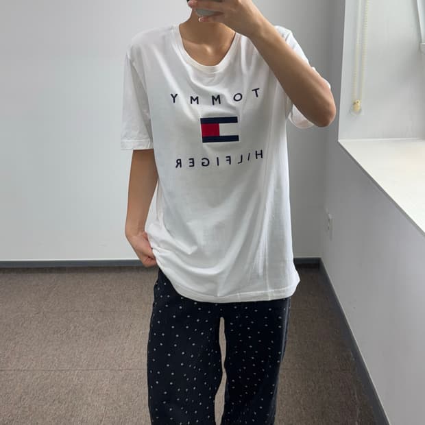 Tommy Hilfiger 타미힐피거 빅 로고 화이트 반팔 Price