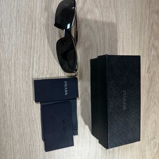 프라다 선글라스