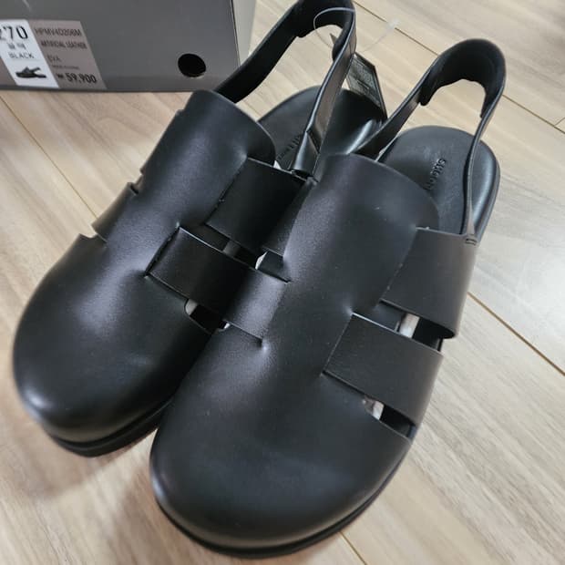 슈펜블랙샌들신발270사이즈