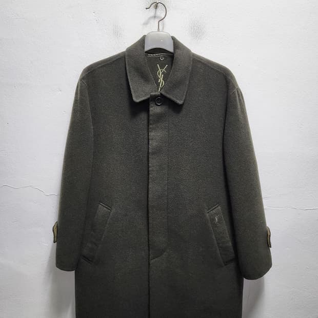(내피포함) 입생로랑 YSL 울100 코트 