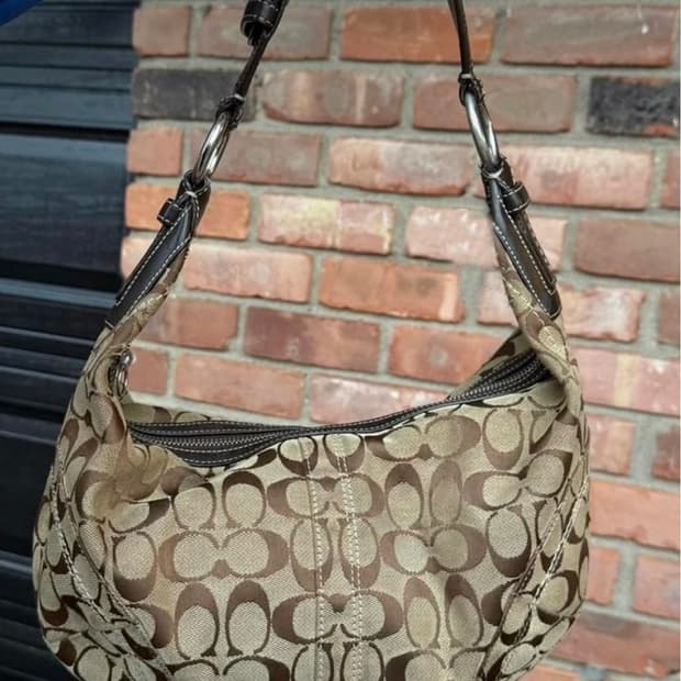 희귀) Coach Soho Signature Hobo 코치호보백