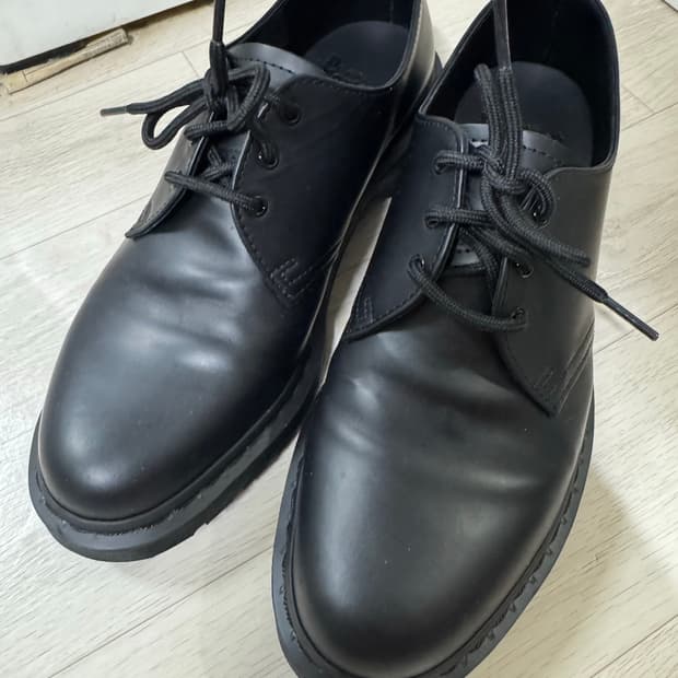 닥터마틴 1461 모노 UK9 280