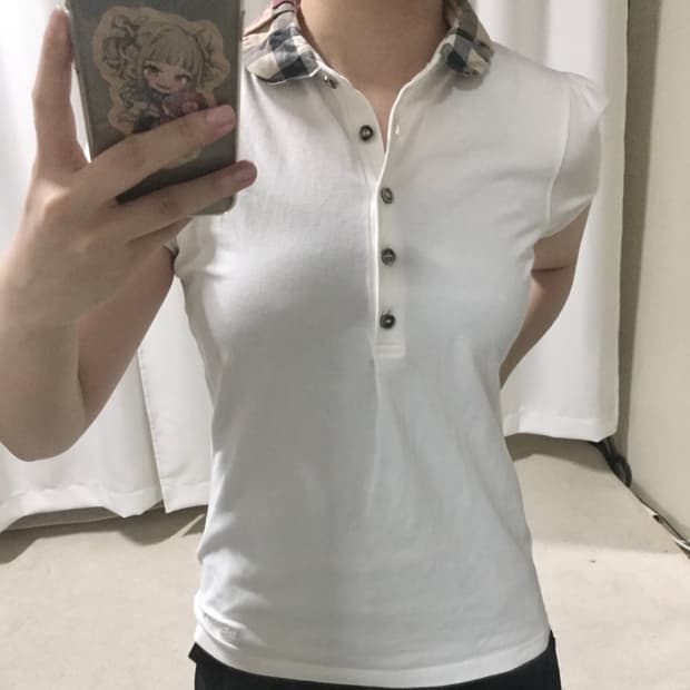 버버리 화이트 체크 카라 반팔 티셔츠