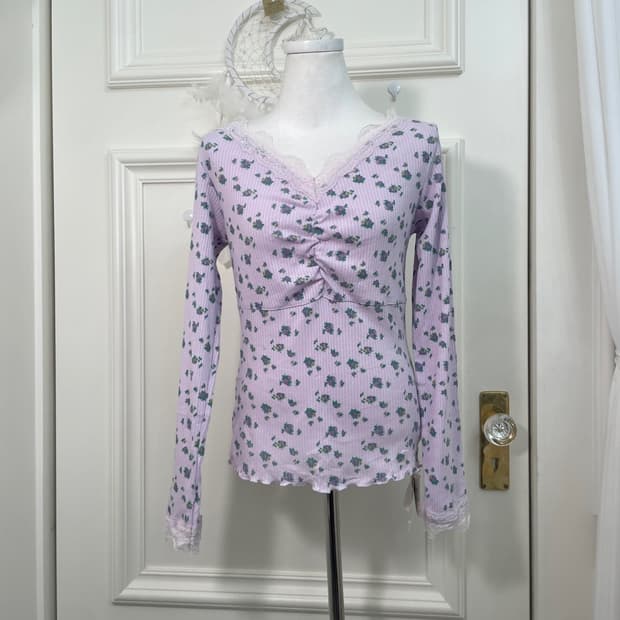 lavender flower lace point basic shirrin