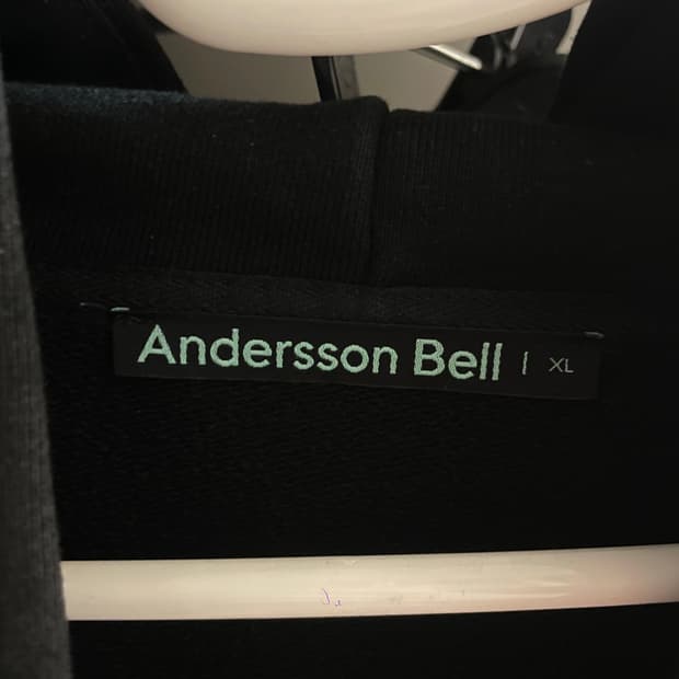 앤더슨벨  후드 Film Archive