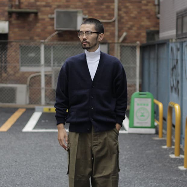 헤릴 100% 골든캐시미어 가디건 네이비 3