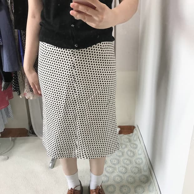 dot slim black daily mid skirt