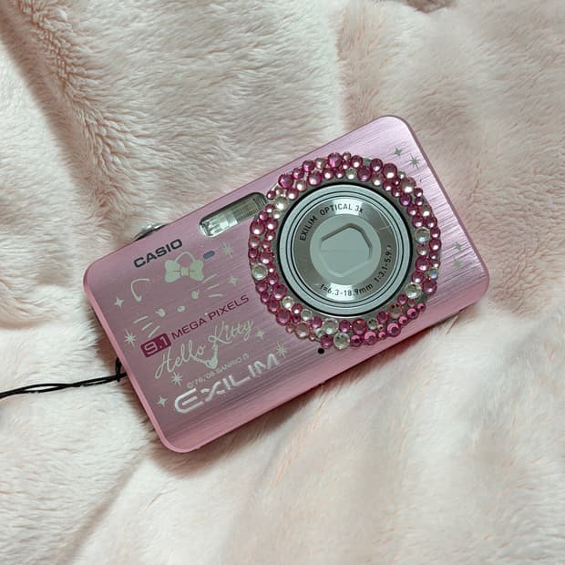 카시오 엑슬림 키티 디카 핑크 디카