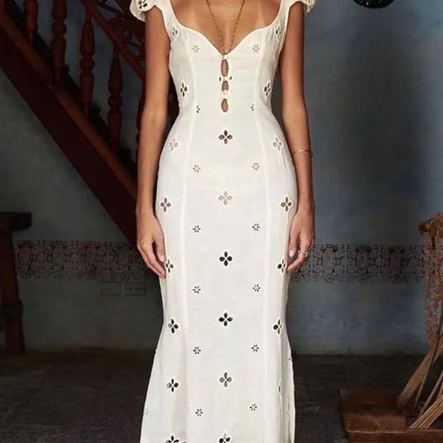 Mirror palais 미러 팔레 Maria 펀칭아이보리린넨롱원피스