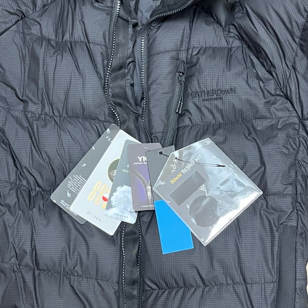 (급처)페더다운 HD 쉴드 패딩 블랙 s사이즈