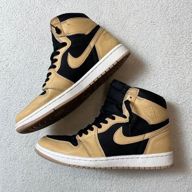 나이키 에어조던 1 하이 레트로 og 바체타 스니커즈 A1835