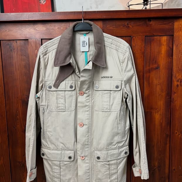 아디다스 헌팅쟈켓