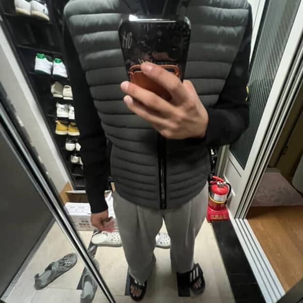 무스너클 니트 패딩