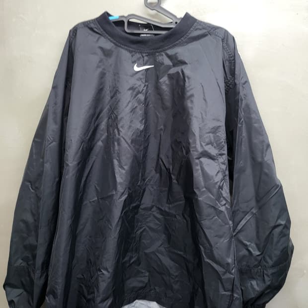 나이키 블랙 바람막이 풀오버 가슴60 기장75
