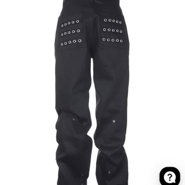 비엑세스 Eyelet Button Black Jeans